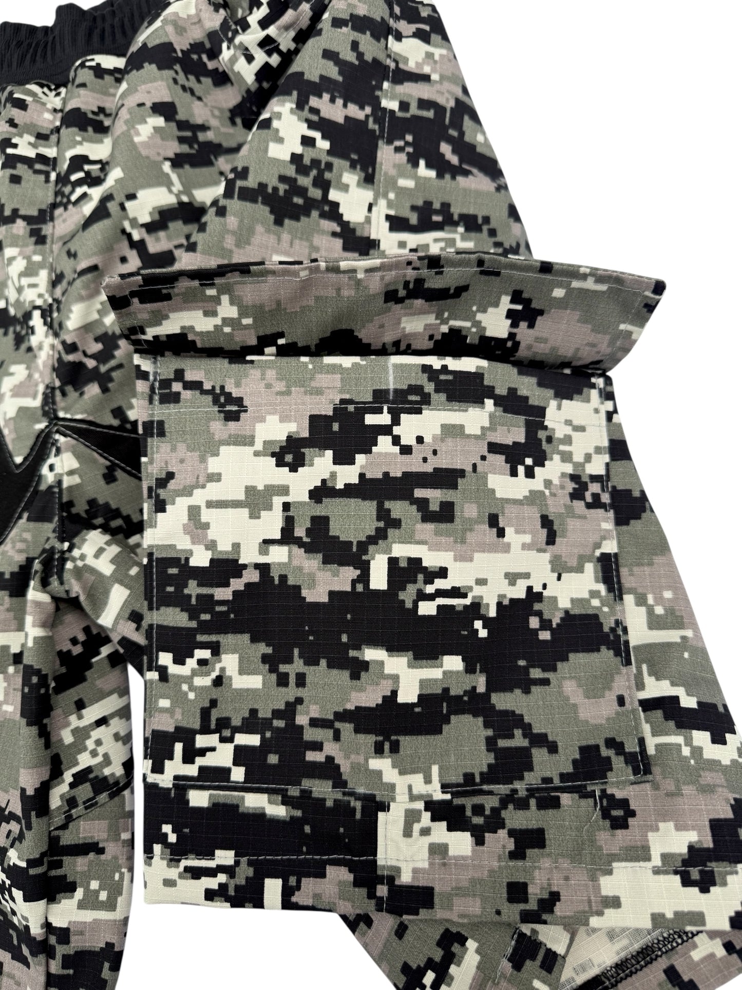 ASH CAMO SHORTS